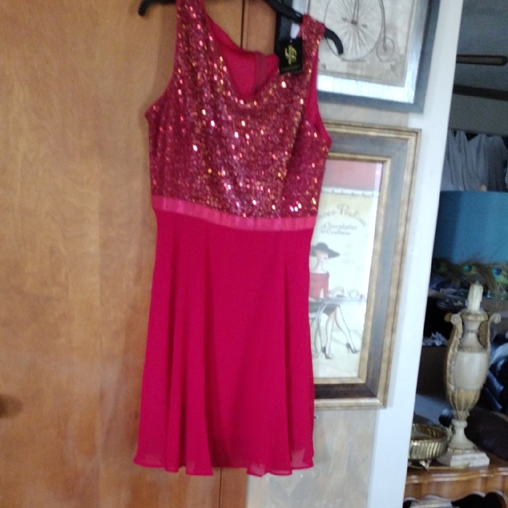Elegant Red Sequin Dress